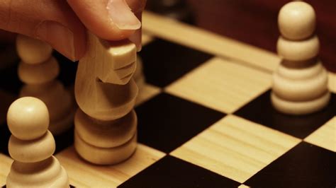 6 Instructive Endgame Puzzles (+ Video) - Chess.com