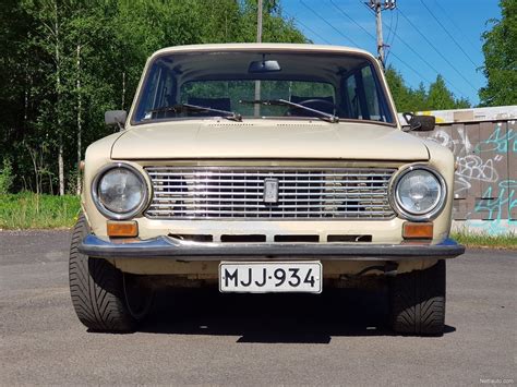 Lada 1200 Nappis pitkällä leimalla, ajoaikaa 30.4.2019, ehkä myös ...