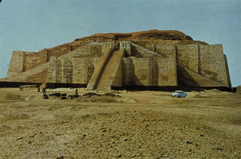 Great Ziggurat of Ur was built by the Sumerian King Ur-Nammu and his ...