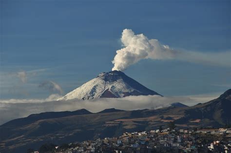 VOLCANES ACTIVOS DEL ECUADOR QUE DEBES CONOCER