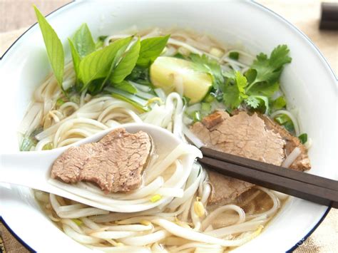 Vietnamese Pho Bo (Vietnamese Beef Noodle Soup) - BAKE WITH PAWS