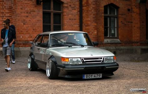 Stanced Saab 900 Turbo