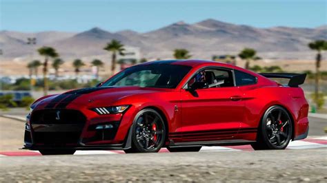 Ford Rules Out Mustang Shelby GT500 Convertible, Explains Why