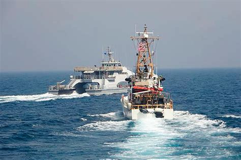 Second Close Call Between Iranian and American Vessels Raises Tensions ...