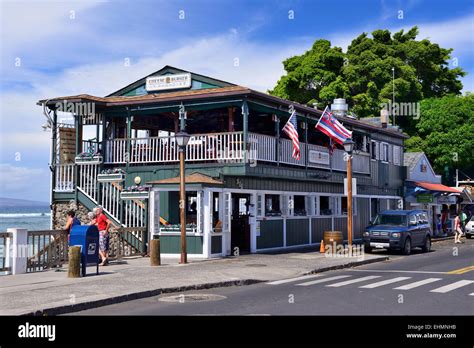 Shops and restaurants on Front Street, Lahaina, Maui, Hawaii, USA Stock ...