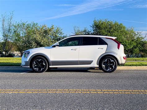 The 2023 Kia Niro EV is incredibly efficient and a great all-around car ...