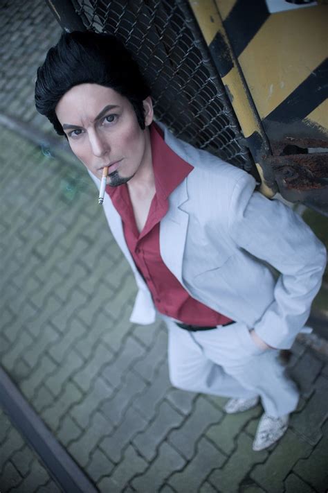 Cosplay Wednesday - Yakuza's Kazuma Kiryu - GamersHeroes