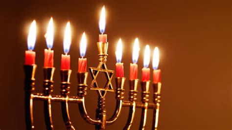 The Hanukkiah (Hanukkah Menorah) | My Jewish Learning