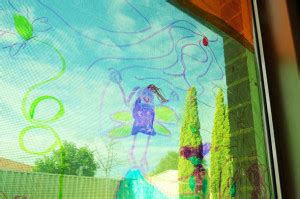 Quick Kids Art Ideas: Cellophane Window Drawing