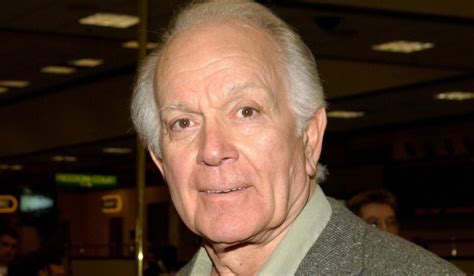 Soap Vet Robert Mandan Dead at 86