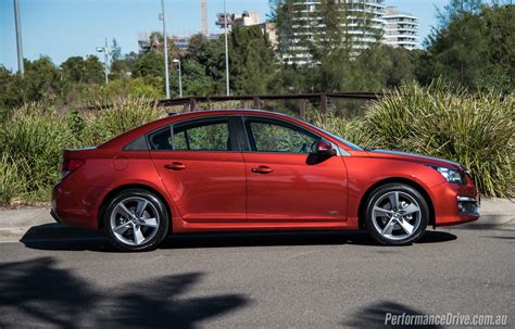 2016 Holden Cruze SRi Z-Series review (video) | PerformanceDrive