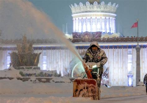 Temperatures in Siberia dip to minus 50 Celsius as record snow blankets ...