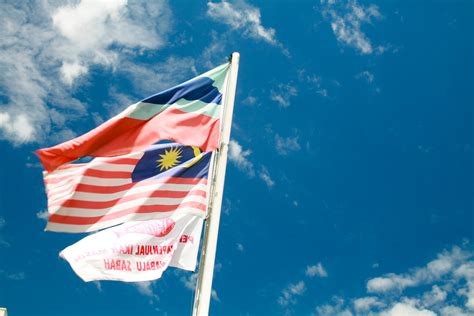 Flags | The unique Sabah state's flag along with Malaysian f… | Flickr