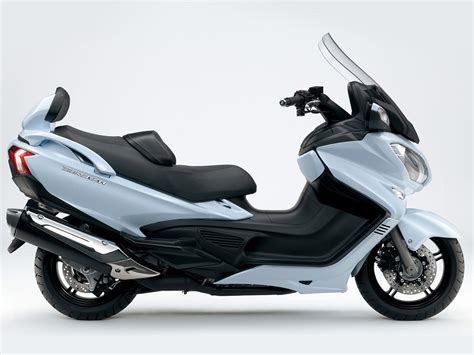 2013 Suzuki Burgman 650 Executive ABS Scooter Pictures