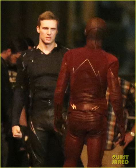 Photo: grant gustin teddy sears fight scene flash filming 07 | Photo ...