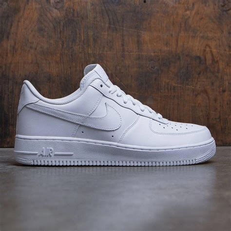 Nike Air Force 1 07 Low white white | Best white sneakers, Nike air ...