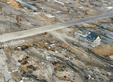 File:Hurricane Ike Gilchrist damage edit.jpg - Wikimedia Commons