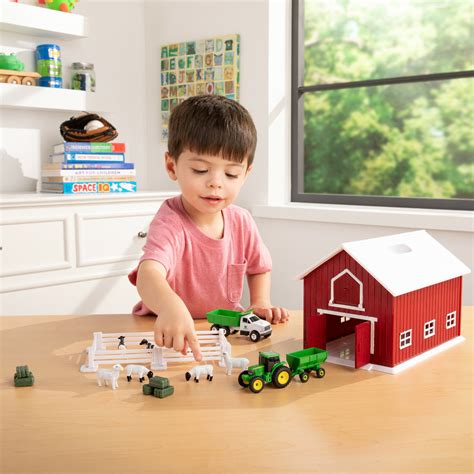 1:64 John Deere 24 Piece Farm playset with Red Barn | Britains