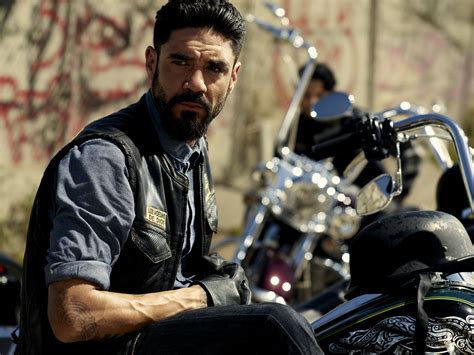 MAYANS M.C.: Clayton Cardenas gives the scoop on the SONS OF ANARCHY ...