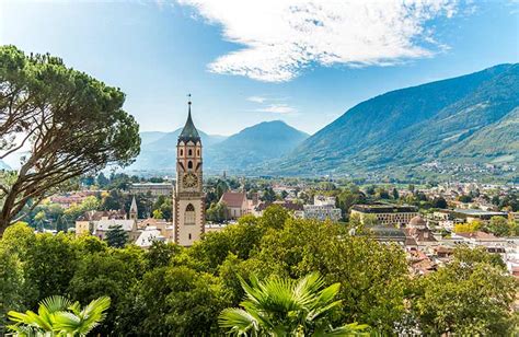 Towns in the Dolomites | Italy - Explore the villages