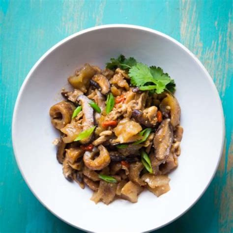 Easy Sea Cucumber, Chicken, Mushroom Stir-fry