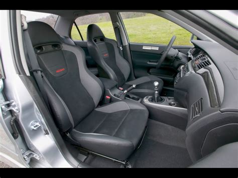 MITSUBISHI EVO - mitsubishi-evo_interior_15.jpg