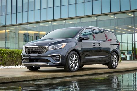 2022 Kia Sedona minivan to be renamed Kia Carnival