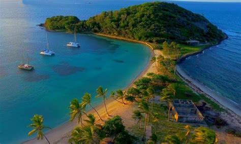 Mayreau Island (Grenadines) cruise port schedule | CruiseMapper