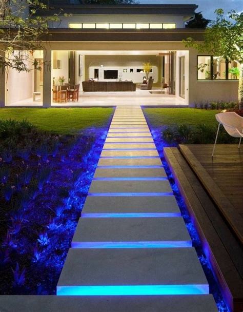 Modern garden lighting ideas – awesome LED landscape lighting