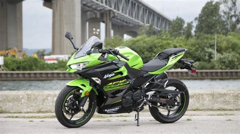 Kawasaki Ninja 400 cũ một năm còn lại gì? - Mô Tô Việt