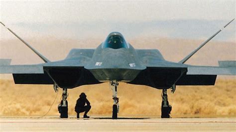 Take a Look at the Two Planes That Almost Replaced the F-22 and F-35 ...