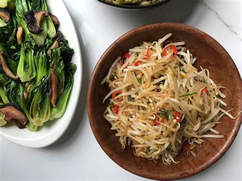 Stir-Fried Bean Sprouts (Taugeh Goreng) | Saveur