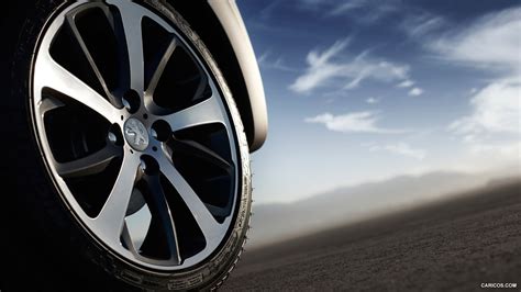 2016 Peugeot 208 Ice Grey - Wheel | Caricos