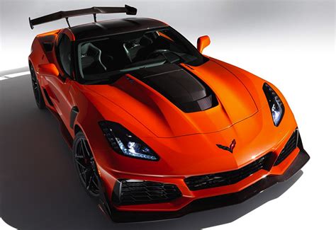 2019 Chevrolet Corvette ZR1 - характеристики, фото, цена.