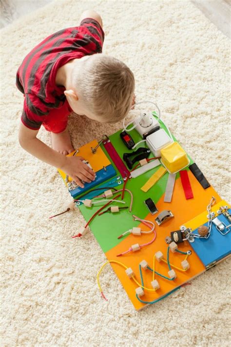 5 Ways Sensory Play Benefits Kids With Autism