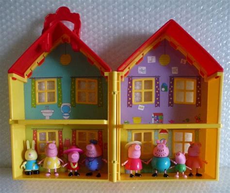 pEPPA PIG CHARACTER TOYS W PLAY HOUSE DOLLHOUSE TAKE ALONG CARRY CASE ...