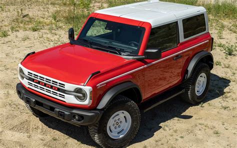 Ford Bronco 2-door Heritage Edition 2023 | SUV Drive