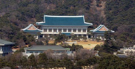 Blue House confirms Kim Jong-un likely to visit Seoul within the year ...