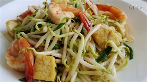 Taugeh dan Tauhu Goreng | Bean Sprouts and Tofu Stir-fry - YouTube