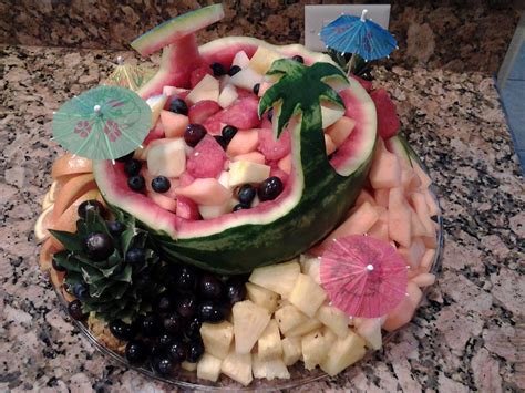 hawaiian style platter for a hawaiian party | Hawaiian food, Fruit ...