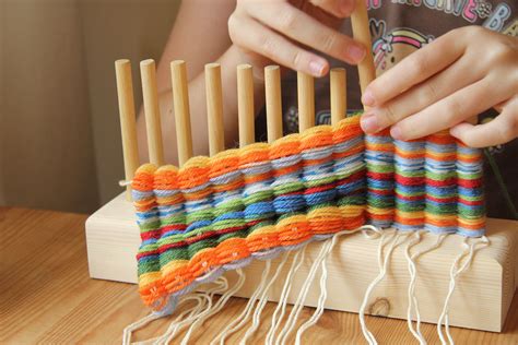 Peg Loom Weaving | Loom weaving, Peg loom, Inkle loom