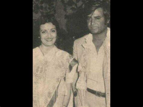 See rare pictures of Rajinikanth-Latha on their 32nd wedding ...