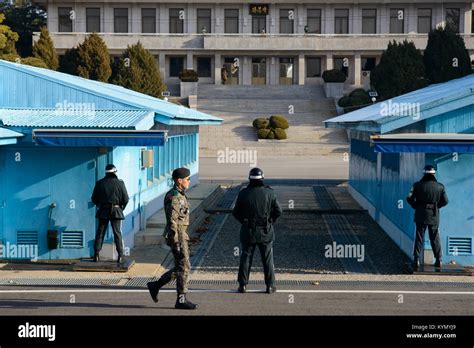 Korea Dmz Soldiers Patrol Stock Photos & Korea Dmz Soldiers Patrol ...