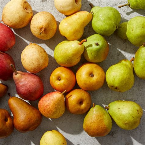 7 Common Types of Pears (Varieties & More) | Blue Apron