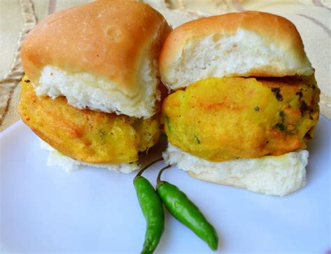 Maharashtrian Vada Paav Recipe