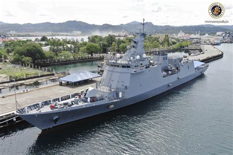 PH Navy's brand new frigate docks in Subic after 2-week quarantine