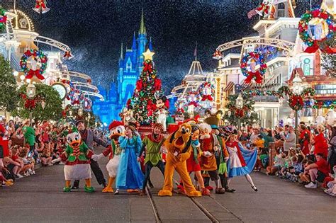 Disney Christmas Parade 2024 Live - Cordy Dominga