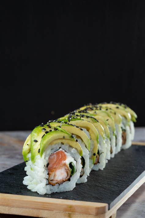 Gambar : sushi, barang pecah belah, nasi putih, Gimbap, bahan ...