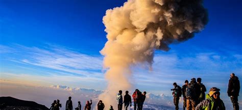 Hiking Volcano Semeru: Trekking adventure of a lifetime - Expat Indo