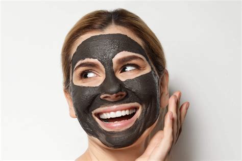 How to Build an Effective Skincare Routine with Charcoal Mask